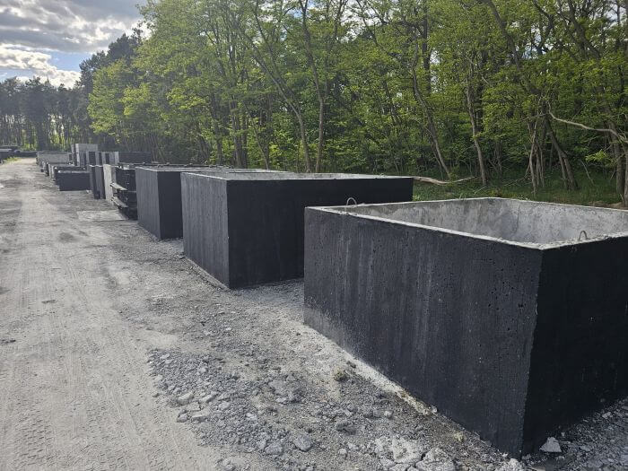 Nasze wysokiej jakości szamba betonowe Rewal zgodne z normami EU